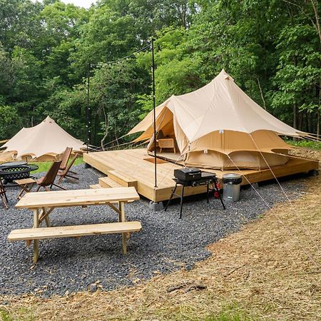 Firefly Ridge Luxury Retreat Hotel Great Cacapon Bagian luar foto