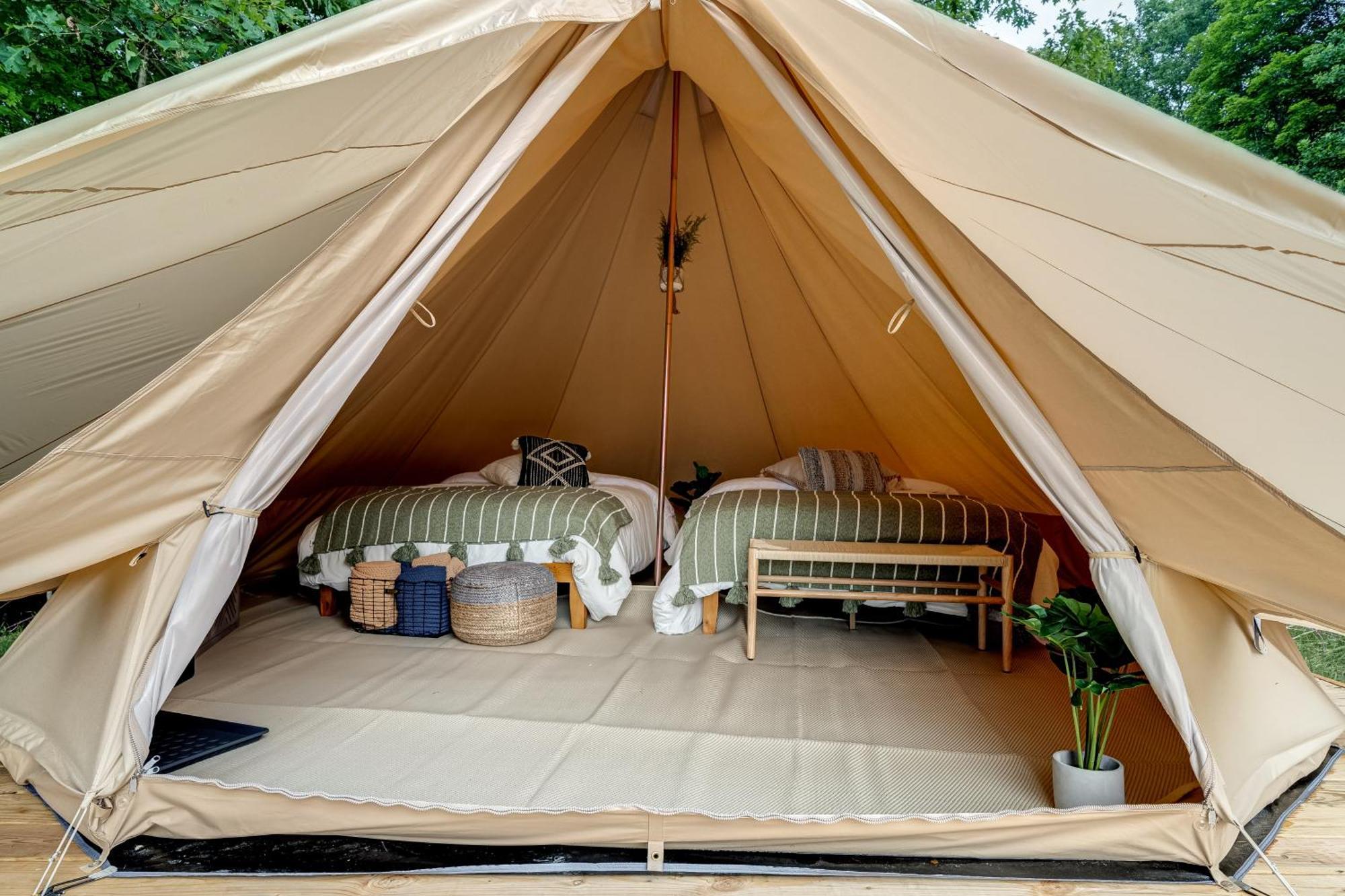 Firefly Ridge Luxury Retreat Hotel Great Cacapon Bagian luar foto
