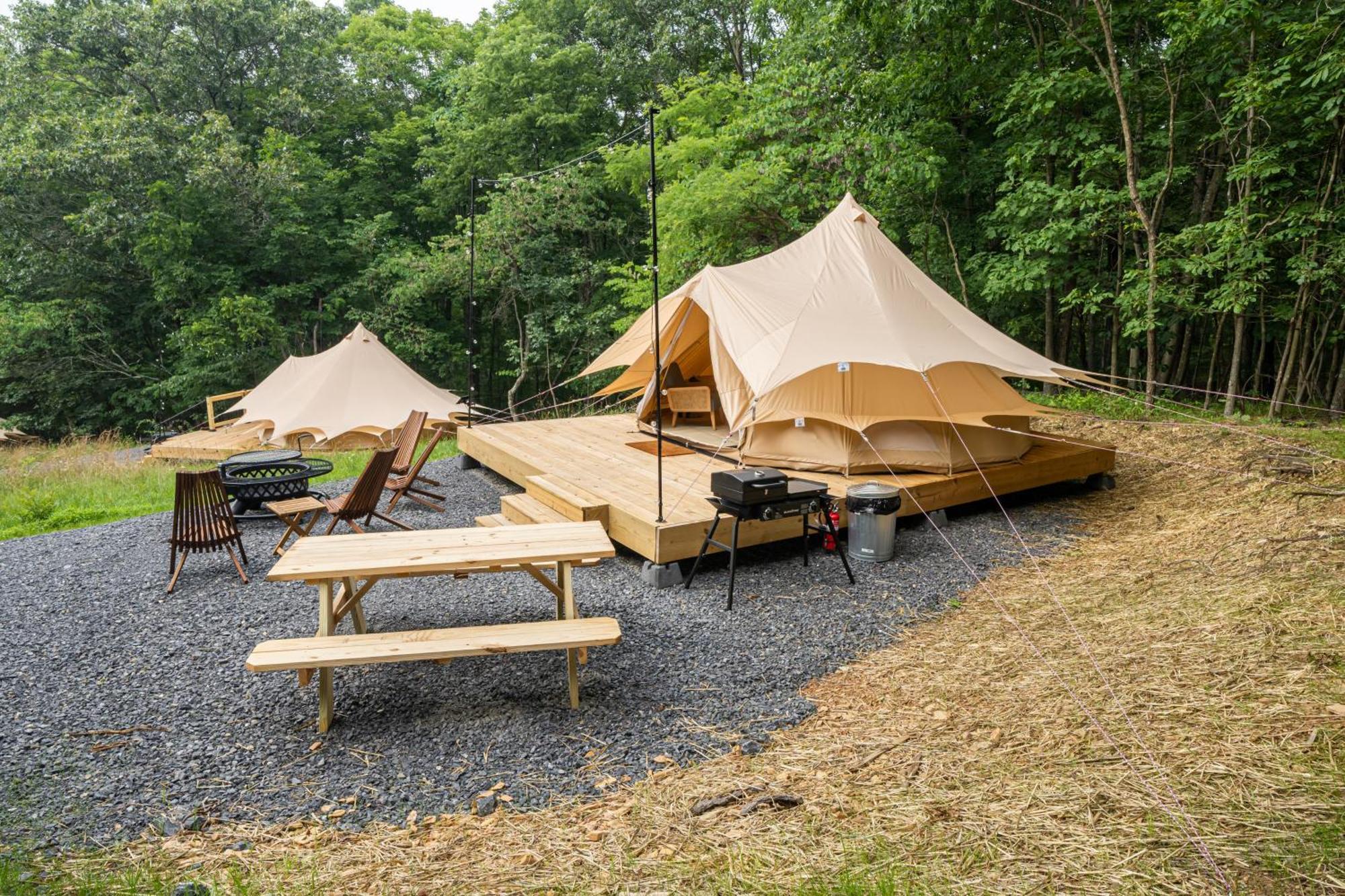 Firefly Ridge Luxury Retreat Hotel Great Cacapon Bagian luar foto
